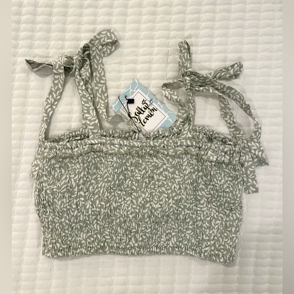 Salty Lemon Crop Top- Size Small- New with Tags - Picture 2 of 5